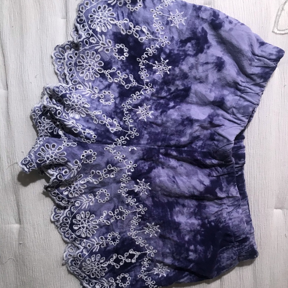 Kendal & Kylie blue tie-dye shorts
